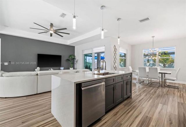1017 NW 15th Terrace, Cape Coral, FL 33993