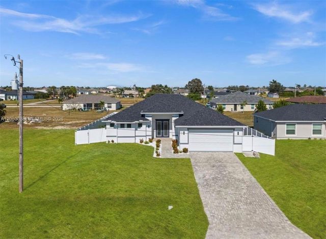 1017 NW 15th Terrace, Cape Coral, FL 33993