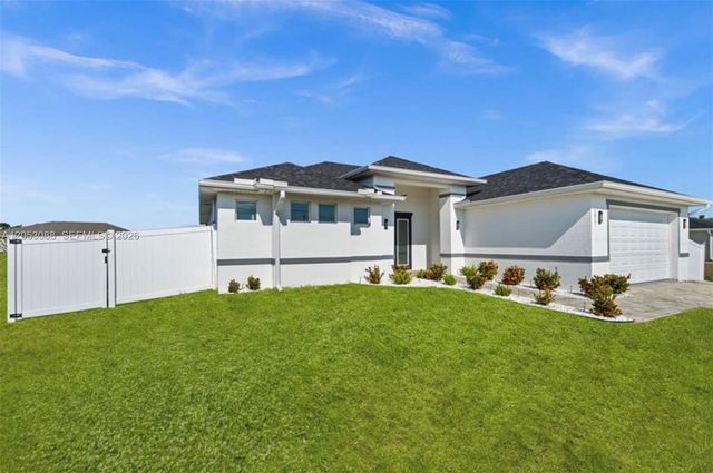 1017 NW 15th Terrace, Cape Coral, FL 33993