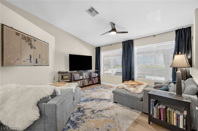 7233 Hawk Haven Street, Las Vegas, NV 89131