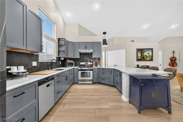 7233 Hawk Haven Street, Las Vegas, NV 89131