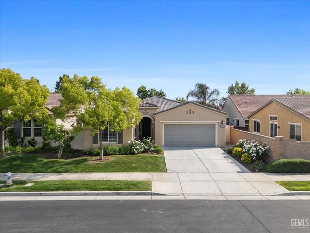 10105 Besancon Way, Bakersfield, CA 93306
