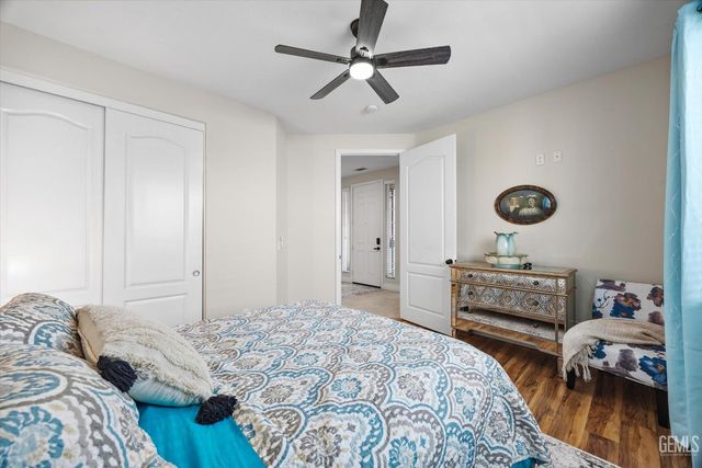 10105 Besancon Way, Bakersfield, CA 93306