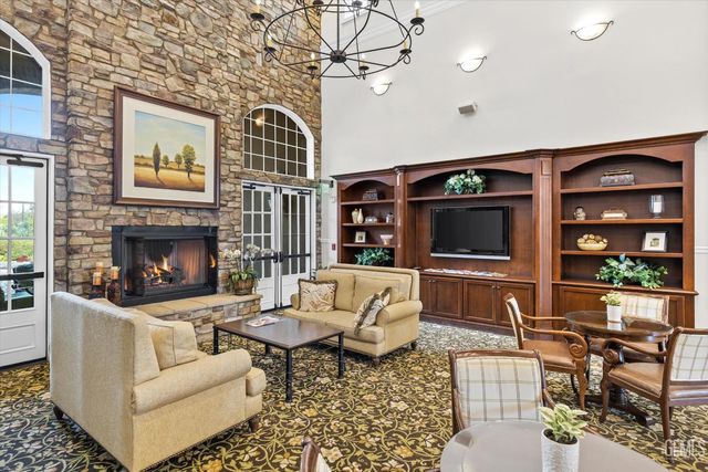 10105 Besancon Way, Bakersfield, CA 93306