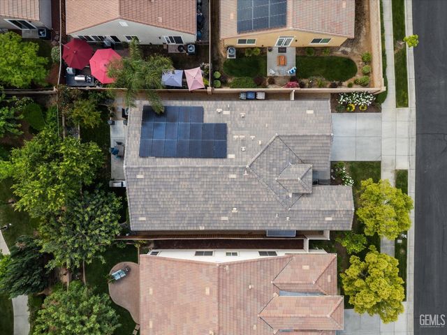 10105 Besancon Way, Bakersfield, CA 93306