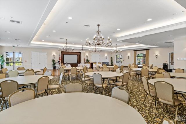 10105 Besancon Way, Bakersfield, CA 93306