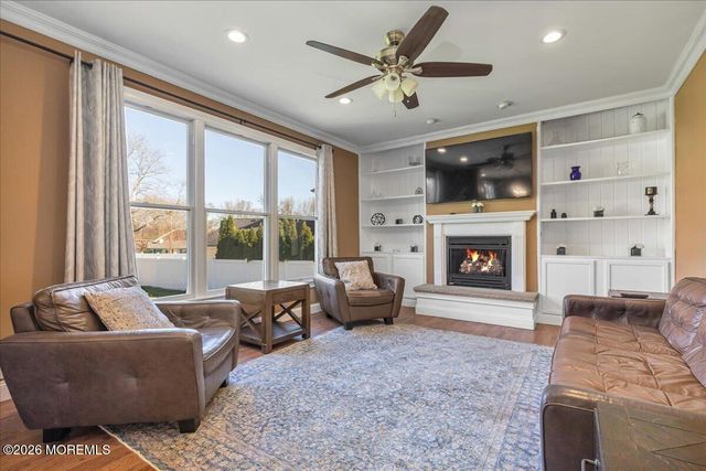 234 Hamiltonian Drive, Red Bank, NJ 07701