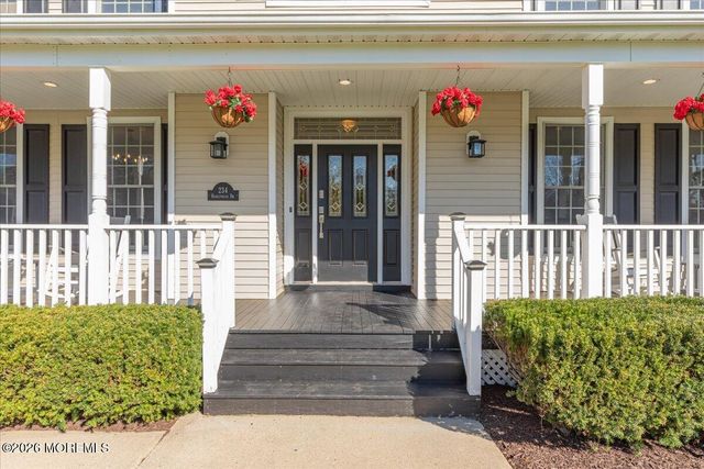 234 Hamiltonian Drive, Red Bank, NJ 07701