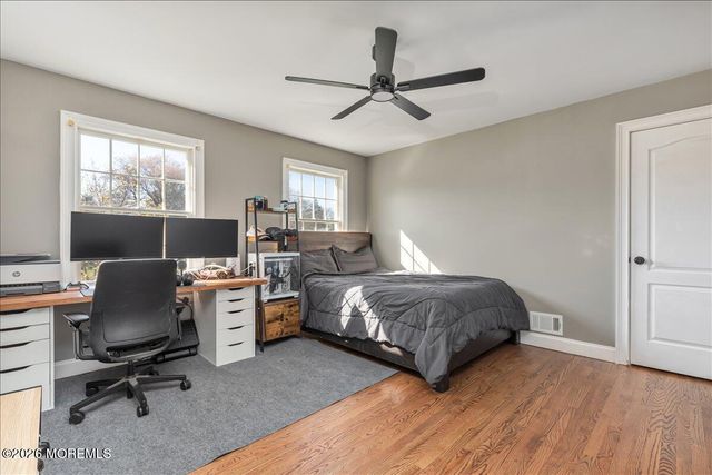 234 Hamiltonian Drive, Red Bank, NJ 07701