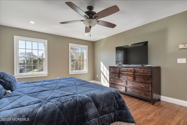 234 Hamiltonian Drive, Red Bank, NJ 07701