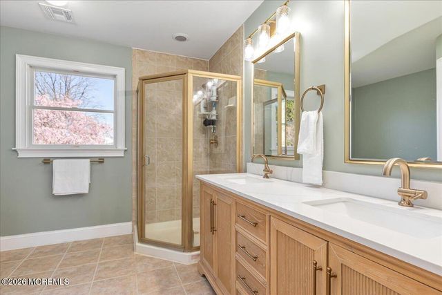 234 Hamiltonian Drive, Red Bank, NJ 07701