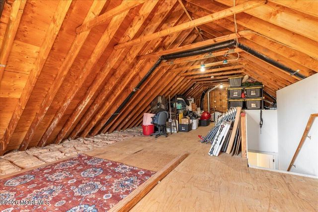 234 Hamiltonian Drive, Red Bank, NJ 07701