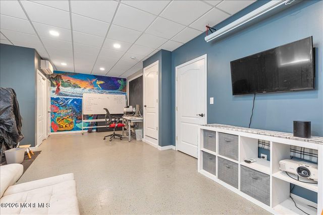 234 Hamiltonian Drive, Red Bank, NJ 07701