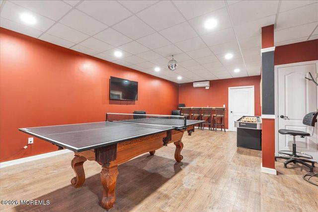 234 Hamiltonian Drive, Red Bank, NJ 07701