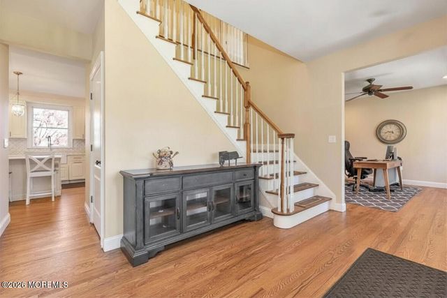 234 Hamiltonian Drive, Red Bank, NJ 07701