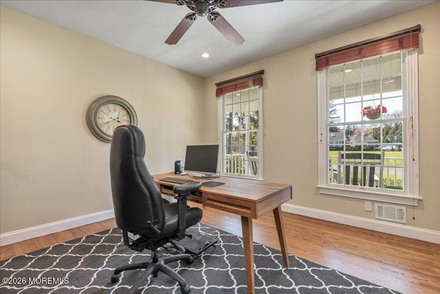 234 Hamiltonian Drive, Red Bank, NJ 07701