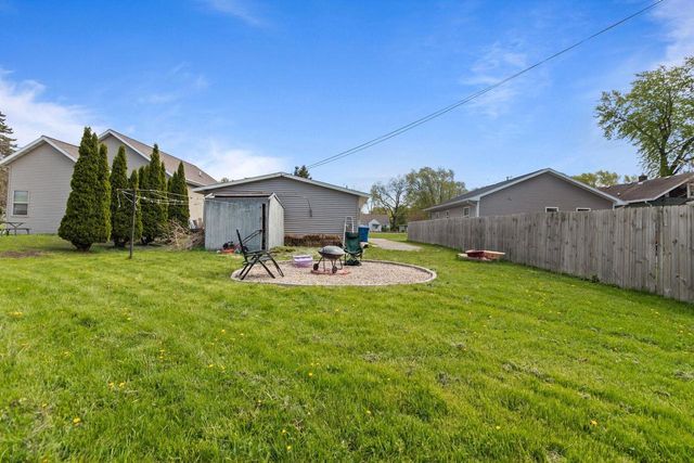 1331 BROAD STREET, Oshkosh, WI 54901