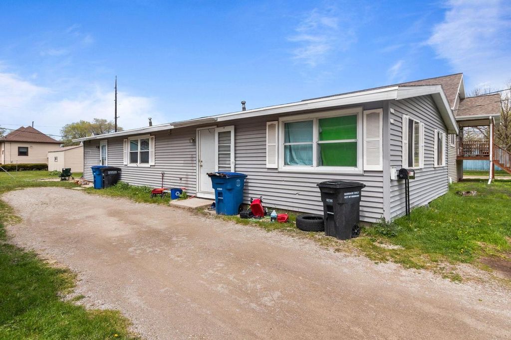 1331 BROAD STREET, Oshkosh, WI 54901