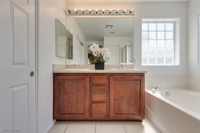 3305 Umbria Gardens Avenue, Las Vegas, NV 89141