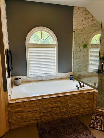 6398 Foggy Oak Drive, Fairburn, GA 30213