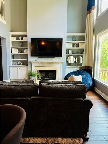 6398 Foggy Oak Drive, Fairburn, GA 30213