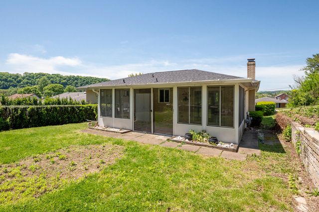 112 Murrayhill Avenue, Cheswick, PA 15024