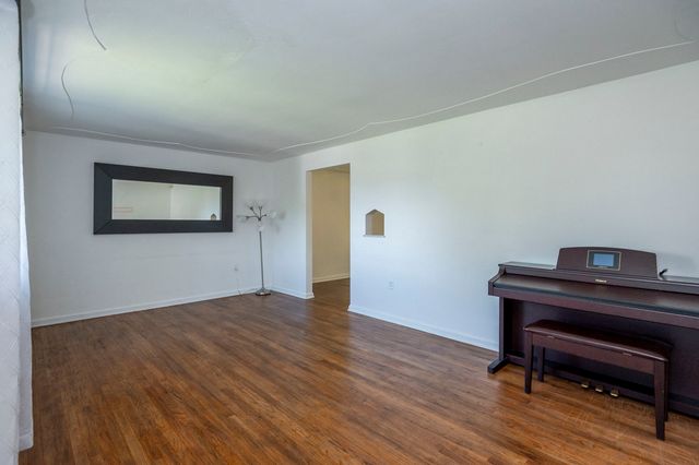 112 Murrayhill Avenue, Cheswick, PA 15024