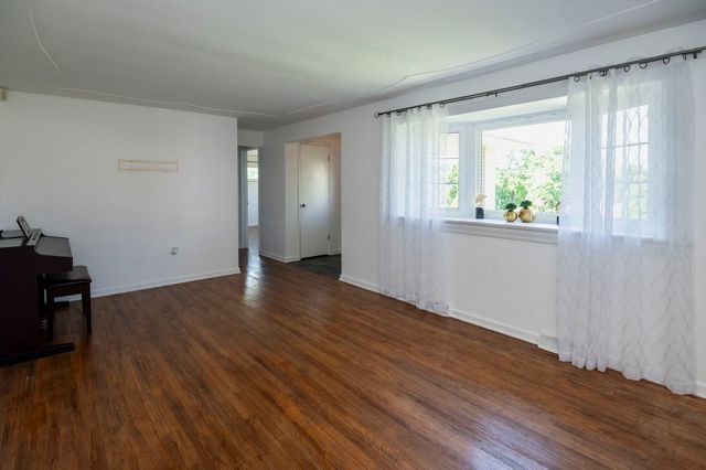112 Murrayhill Avenue, Cheswick, PA 15024