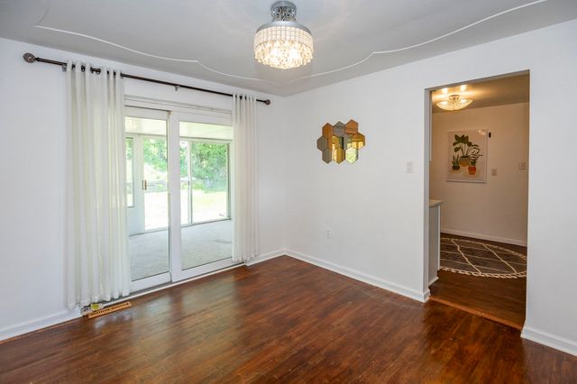 112 Murrayhill Avenue, Cheswick, PA 15024