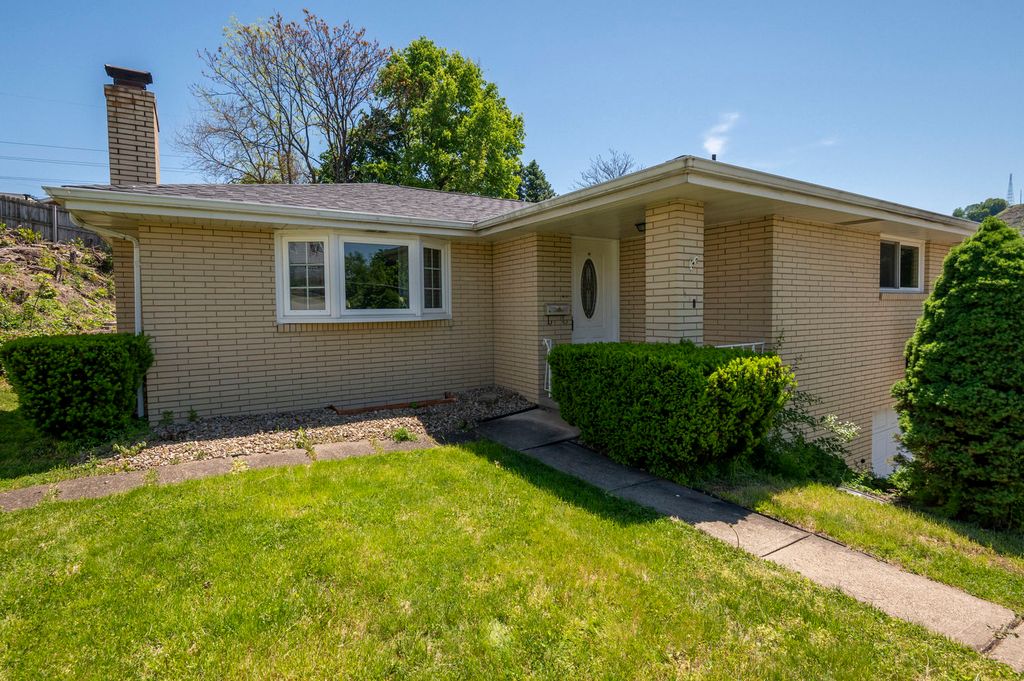 112 Murrayhill Avenue, Cheswick, PA 15024