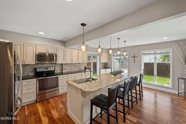 4339 Pacquin Lane, Toledo, OH 43614