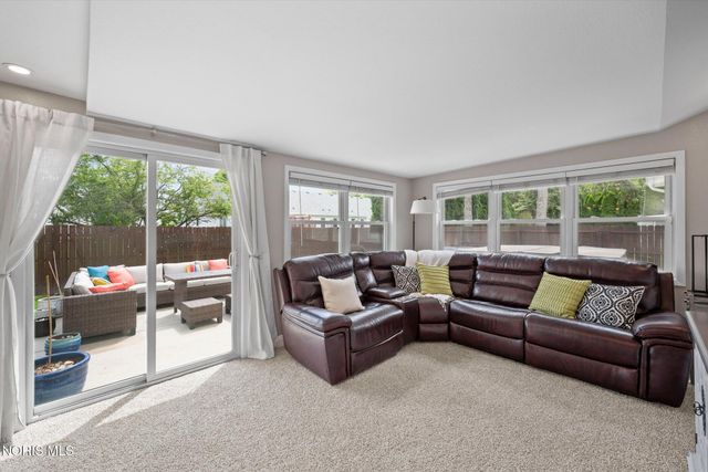 4339 Pacquin Lane, Toledo, OH 43614