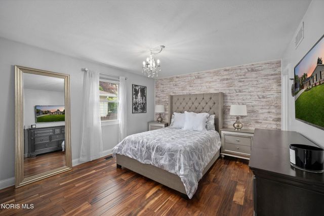 4339 Pacquin Lane, Toledo, OH 43614