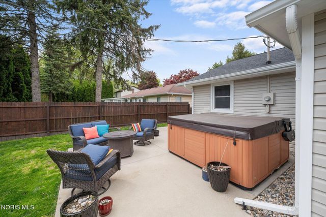 4339 Pacquin Lane, Toledo, OH 43614