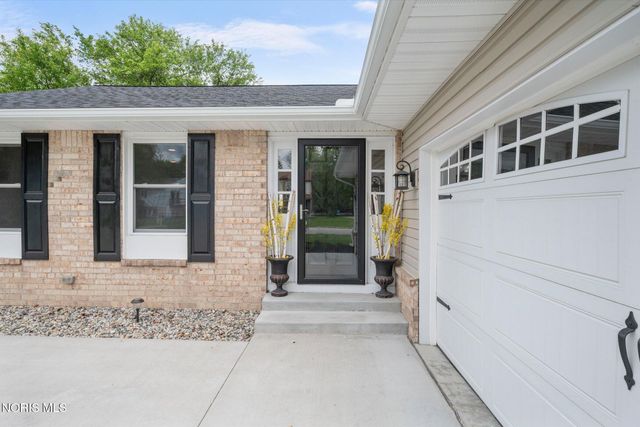 4339 Pacquin Lane, Toledo, OH 43614