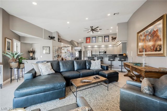 7625 Rolling View Drive 202, Las Vegas, NV 89149
