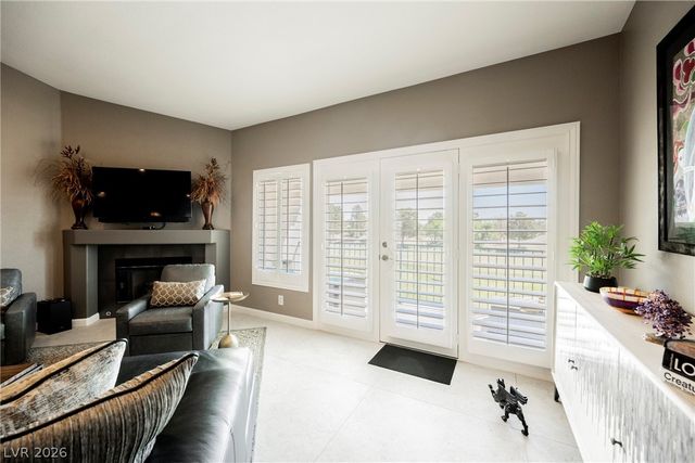 7625 Rolling View Drive 202, Las Vegas, NV 89149