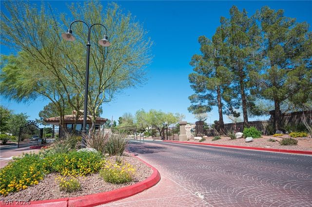 7625 Rolling View Drive 202, Las Vegas, NV 89149