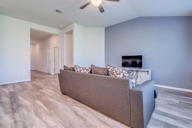 117 Balsam ST, Hutto, TX 78634