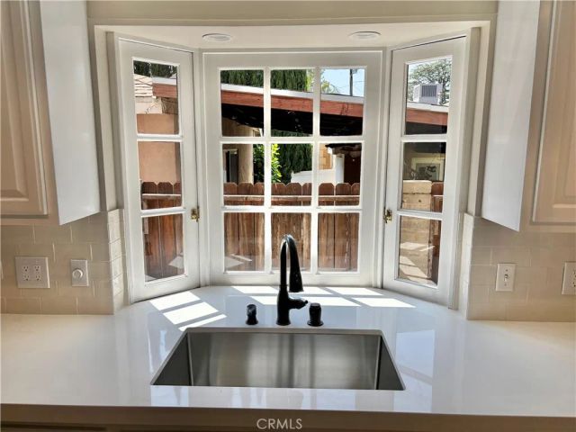 2717 Mary Street, La Crescenta, CA 91214