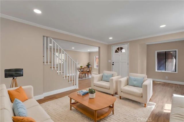 2717 Mary Street, La Crescenta, CA 91214