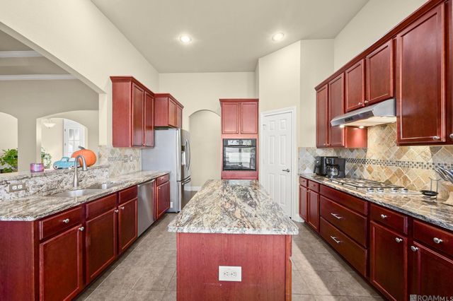 4179 Wilderness Run Dr, Zachary, LA 70791