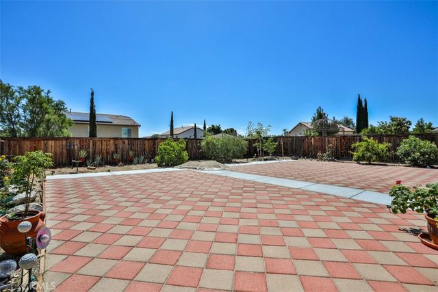 14751 Shetland Court, Victorville, CA 92394