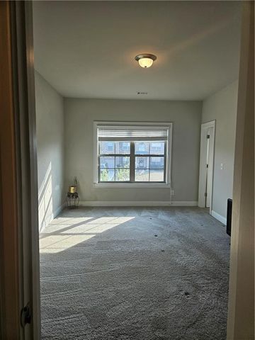 615 Birkdale Drive, Fairburn, GA 30213