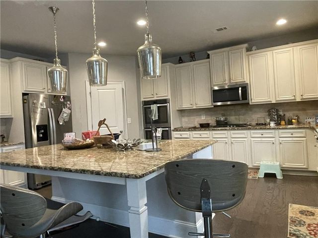 615 Birkdale Drive, Fairburn, GA 30213