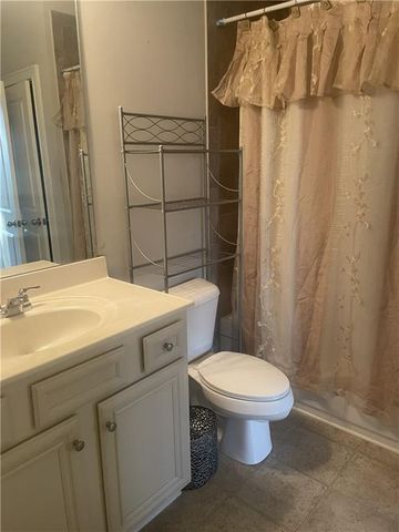 615 Birkdale Drive, Fairburn, GA 30213