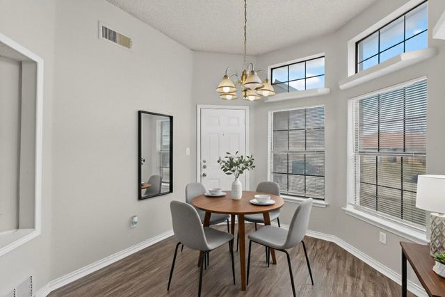 917 Richards Drive, Cedar Hill, TX 75104