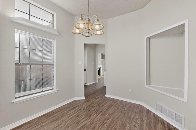 917 Richards Drive, Cedar Hill, TX 75104