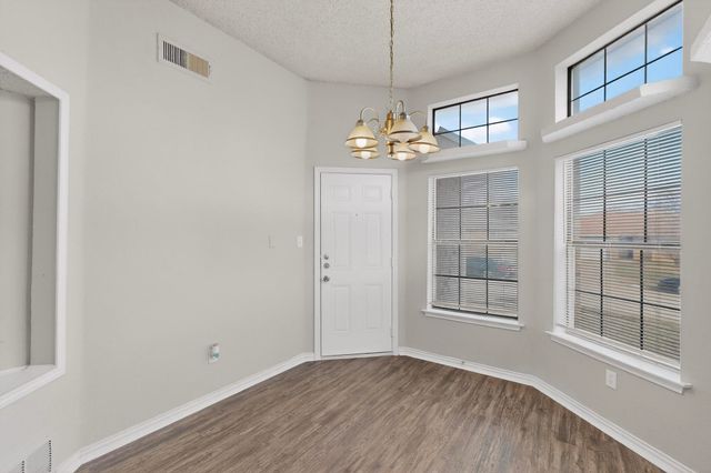 917 Richards Drive, Cedar Hill, TX 75104