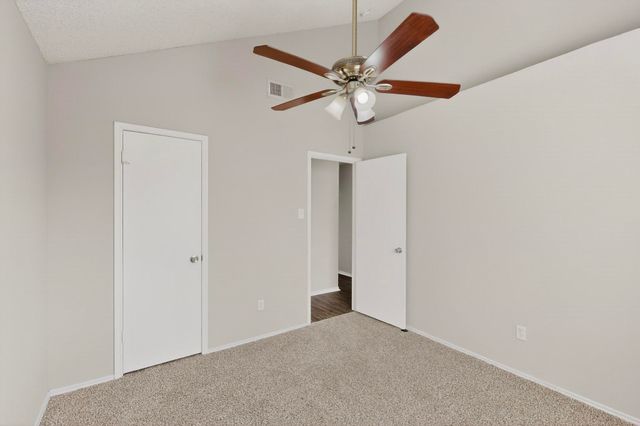 917 Richards Drive, Cedar Hill, TX 75104